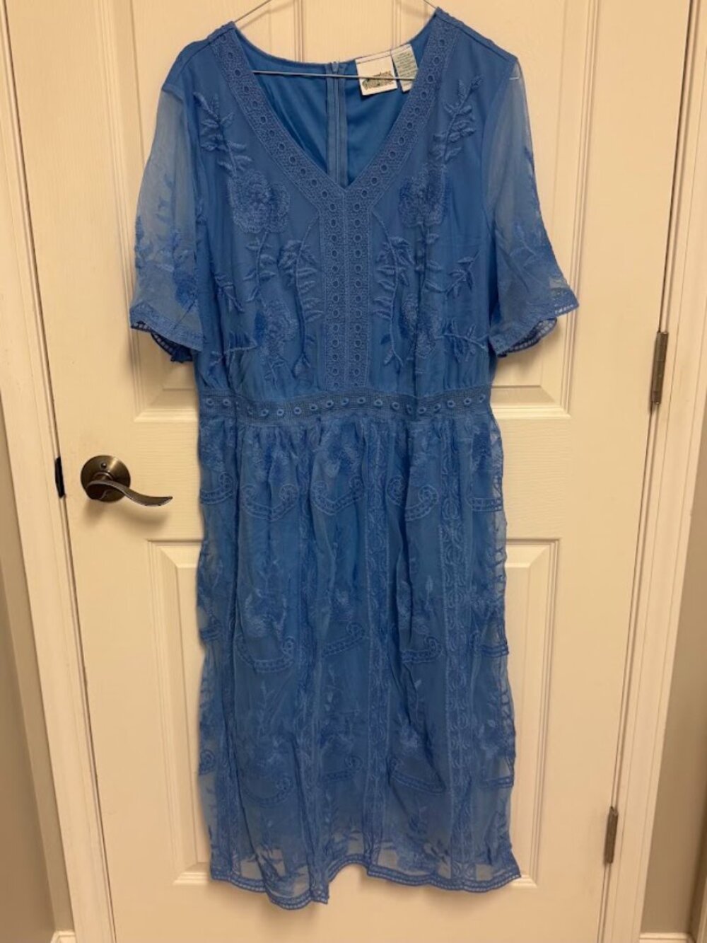 NWT Cornflower Blue Embroidered Dress L V Neck Sheer Sleeves